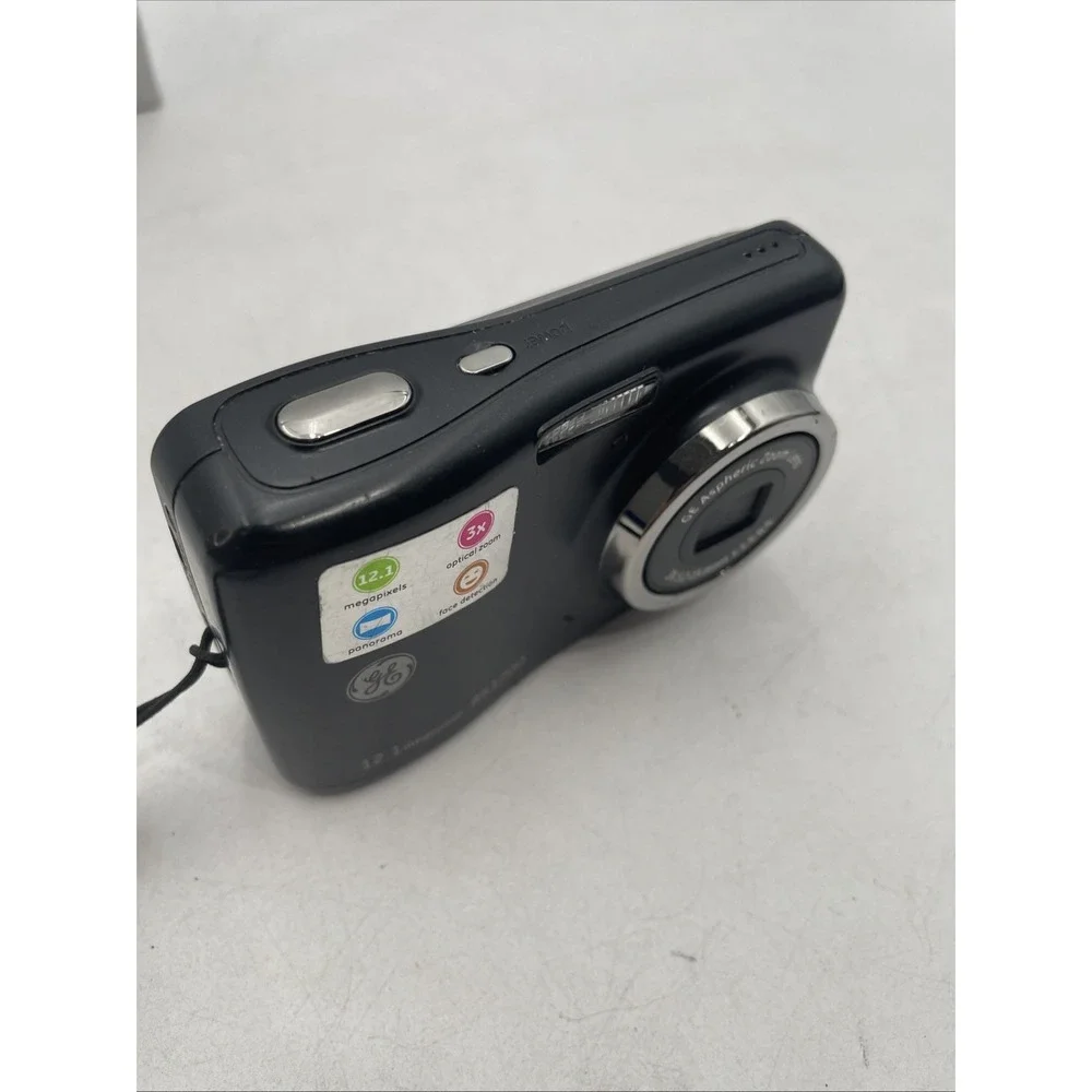 GE RS1200 12.4MP Digital Camera 3X Zoom+Battery+SD Card Black